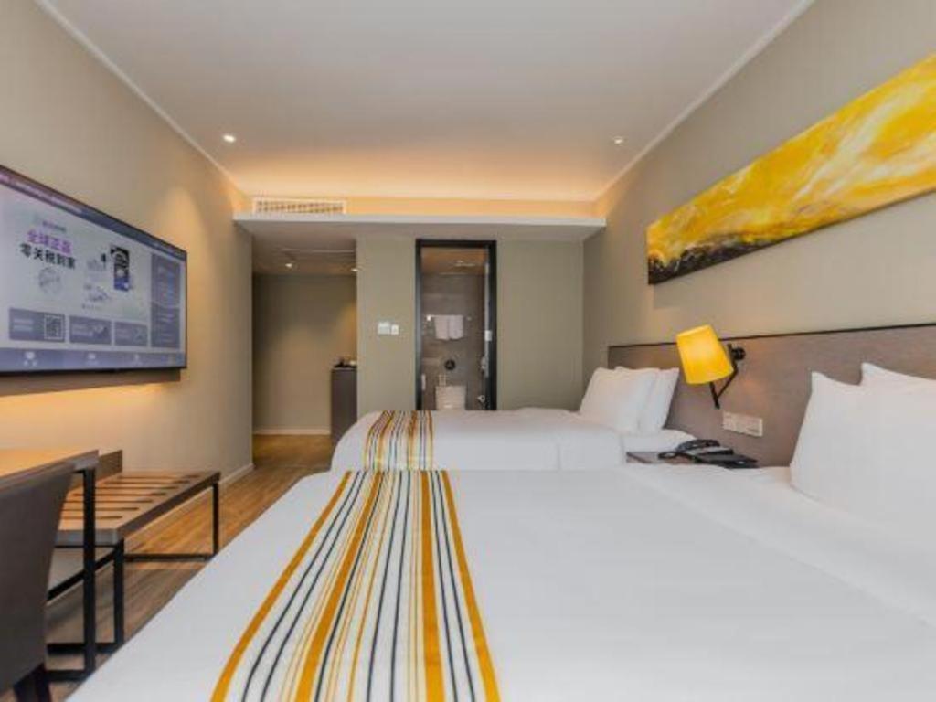 Home Inn Plus Shanghai New International Expo Center Yushan Road Yuanshen Sports Esterno foto