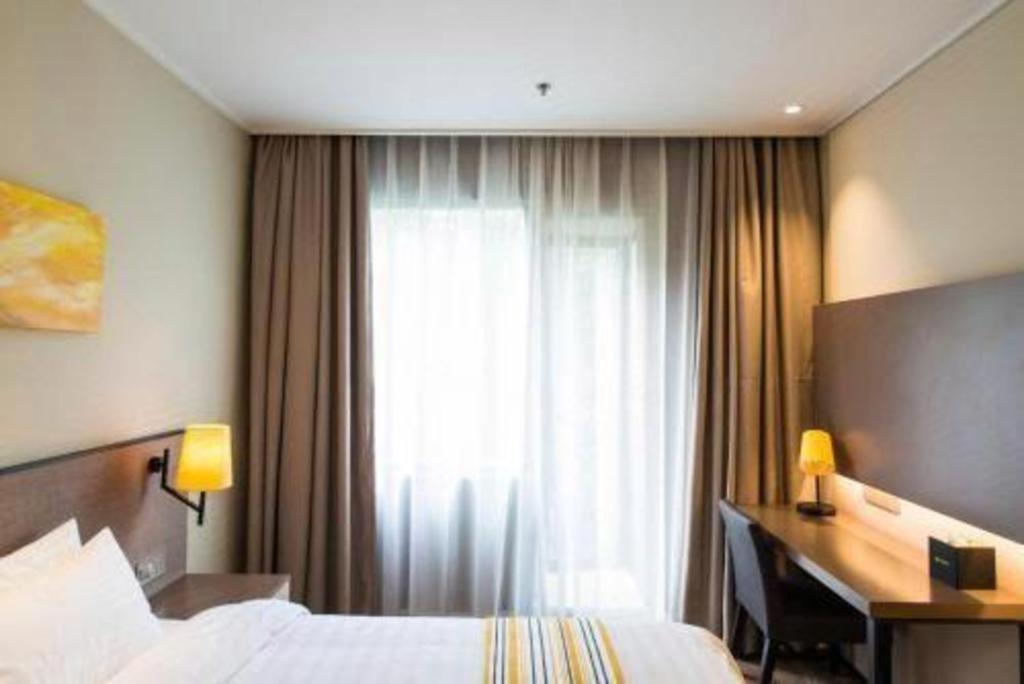 Home Inn Plus Shanghai New International Expo Center Yushan Road Yuanshen Sports Esterno foto