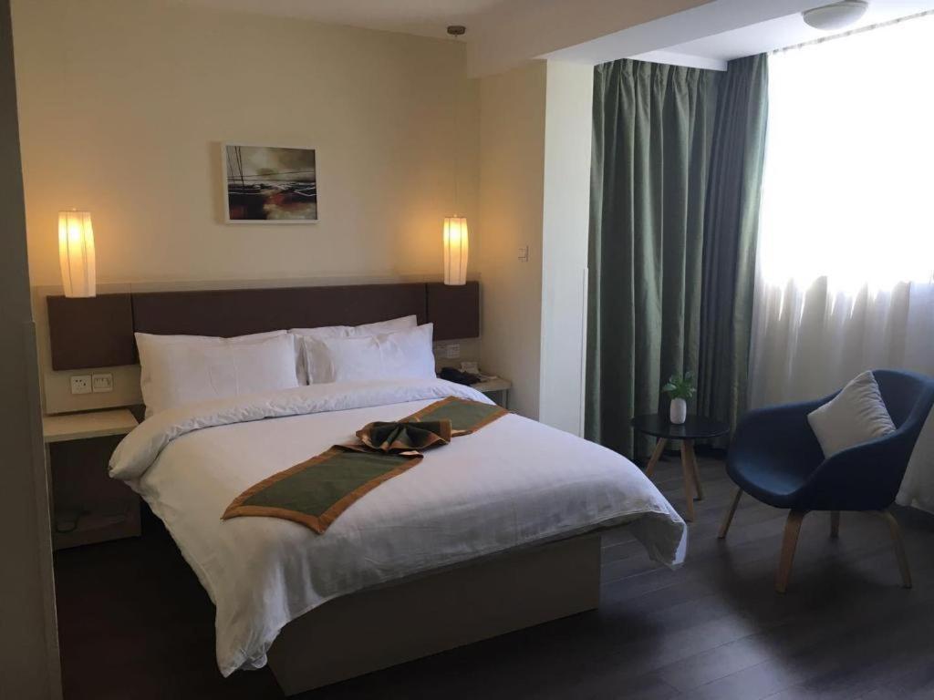Home Inn Plus Shanghai New International Expo Center Yushan Road Yuanshen Sports Esterno foto
